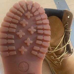 Women's Timberland® Premium 6-Inch Waterproof Boot (Worn. A FEW TIMES)